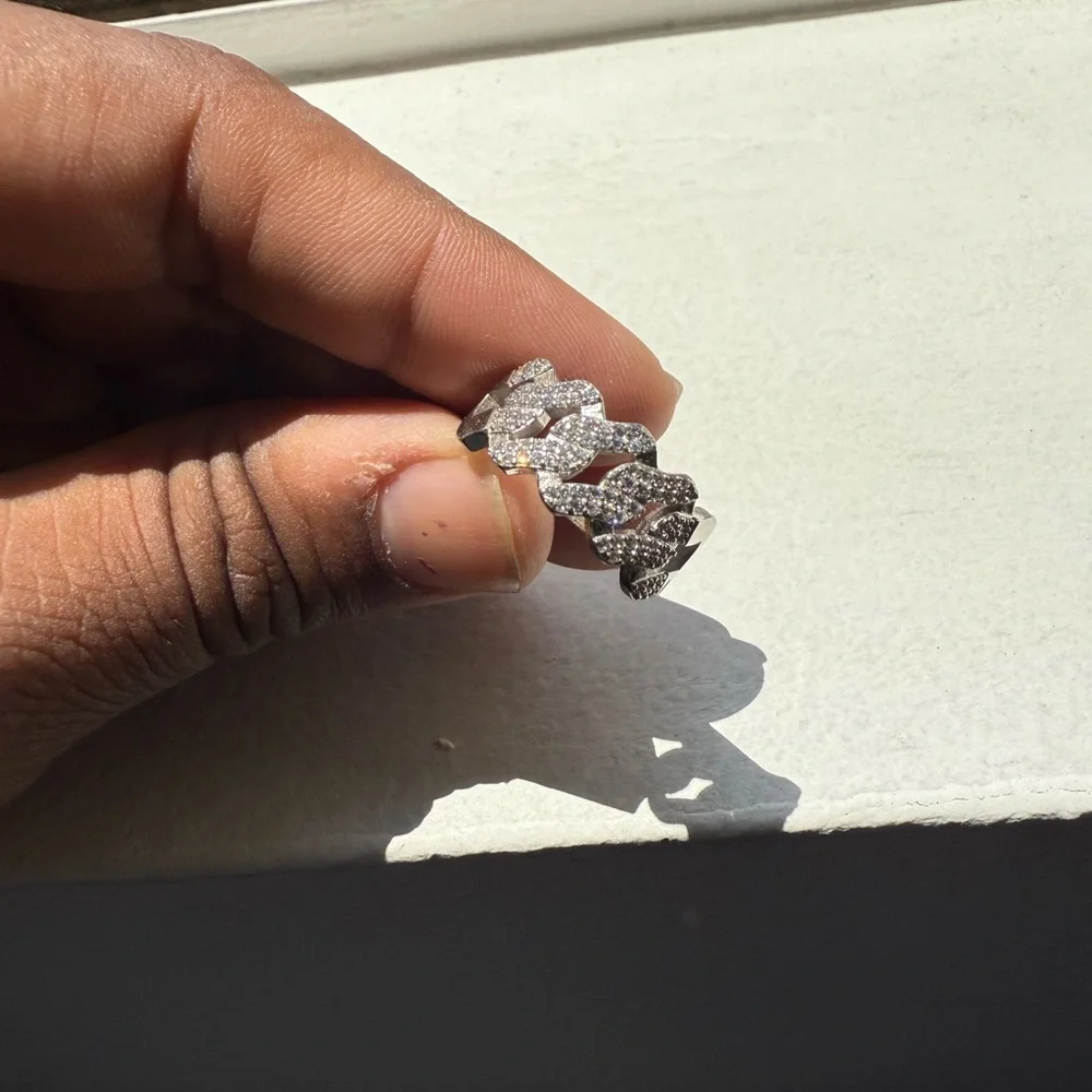 Elegant Silver Diamond Ring
